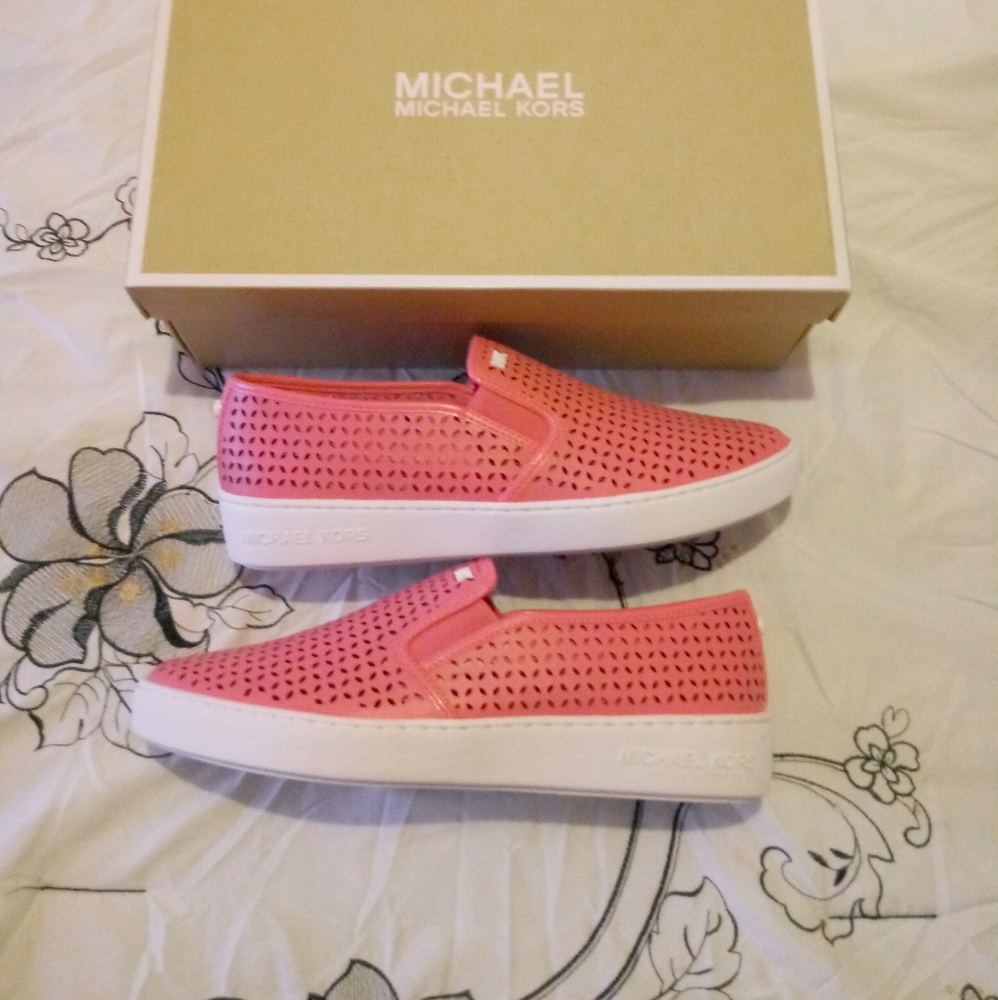 Michael Kors Olivia Slip On Sneakers - Picture 15 of 16